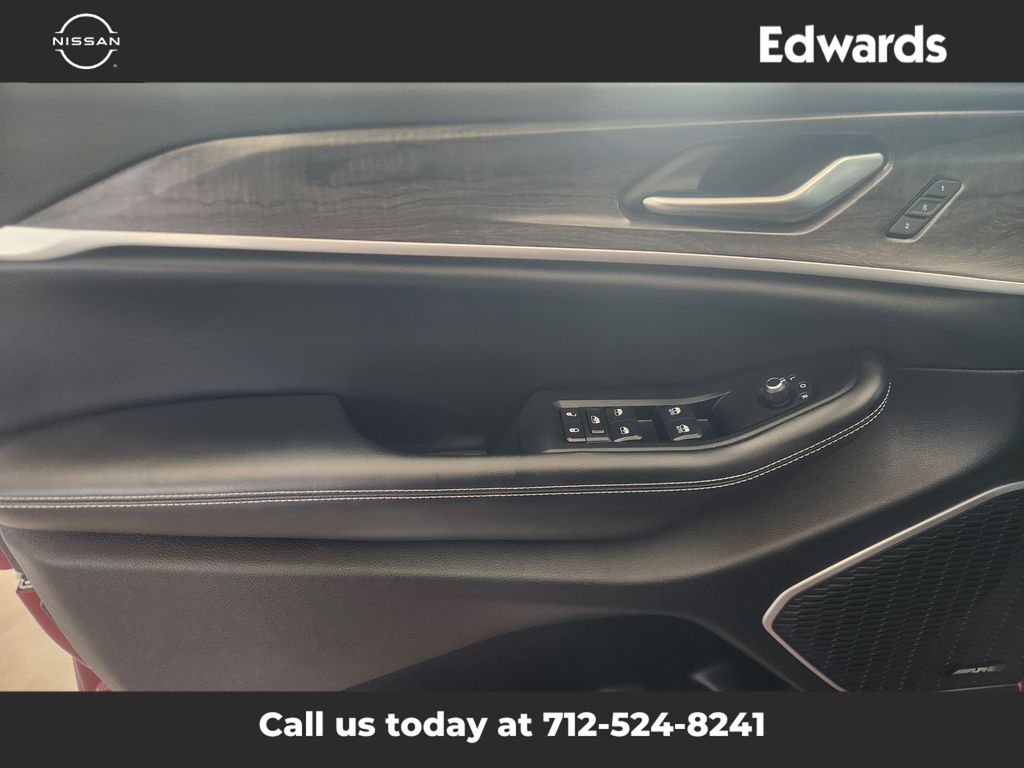 2023 Jeep Cherokee 4xe photo 19