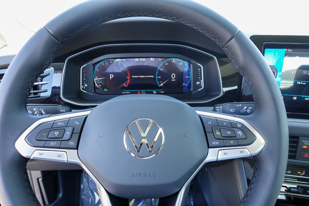 2025 Volkswagen Jetta 1.5T SEL photo 12