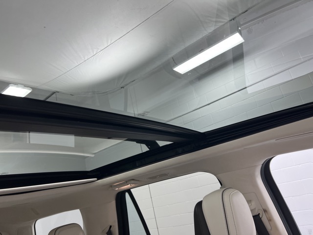 2024 Lincoln Navigator Black Label photo 23