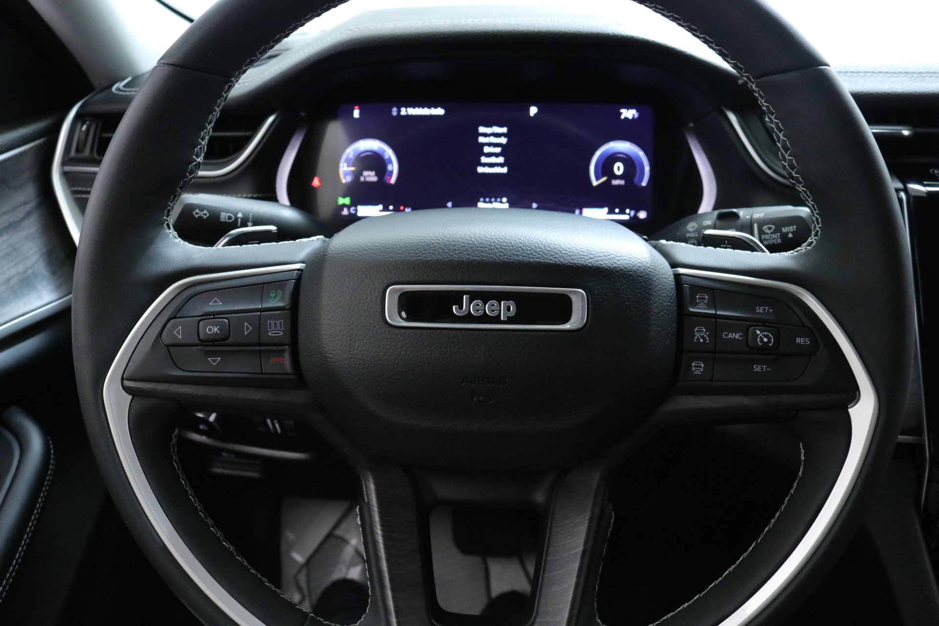 2023 Jeep Grand Cherokee Limited photo 10