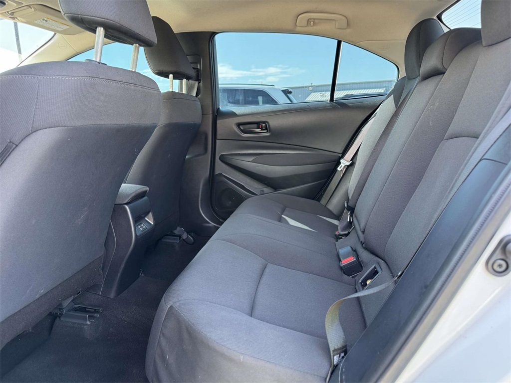 2025 Toyota Corolla LE photo 15