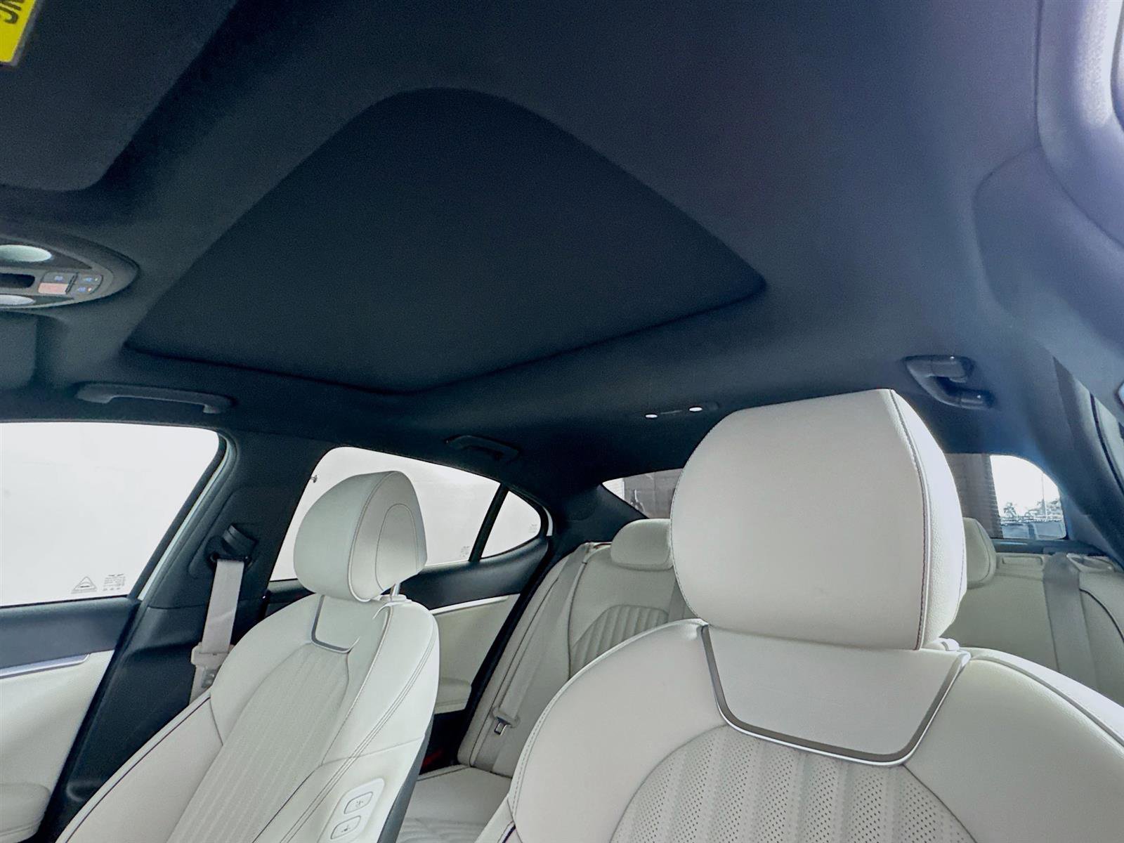2025 Genesis G70 3.3T Sport Advanced photo 14
