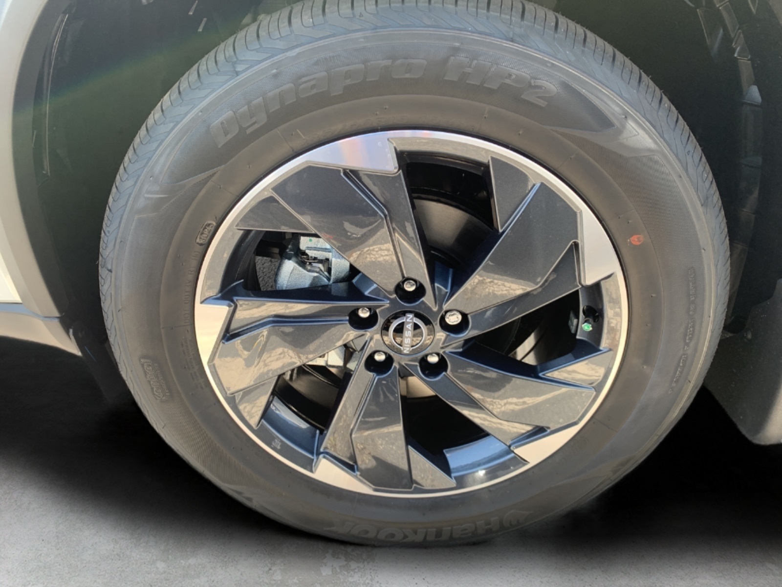 2026 Nissan Rogue SV photo 10