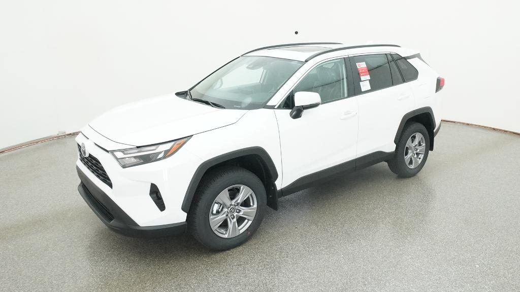 2025 Toyota RAV4 XLE's photo