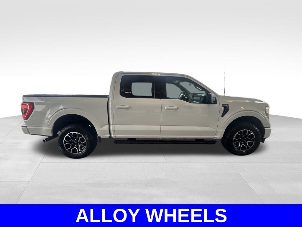 2022 Ford F-150 XLT photo 3