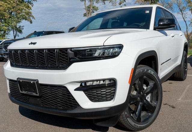 2025 Jeep Grand Cherokee Limited's photo