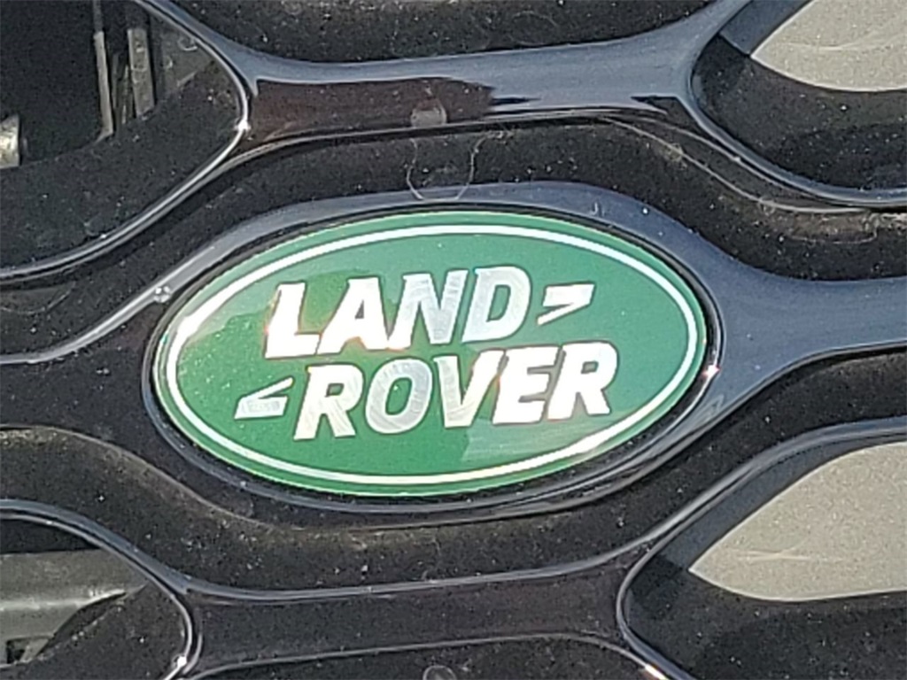 2025 Land Rover Discovery SE photo 9