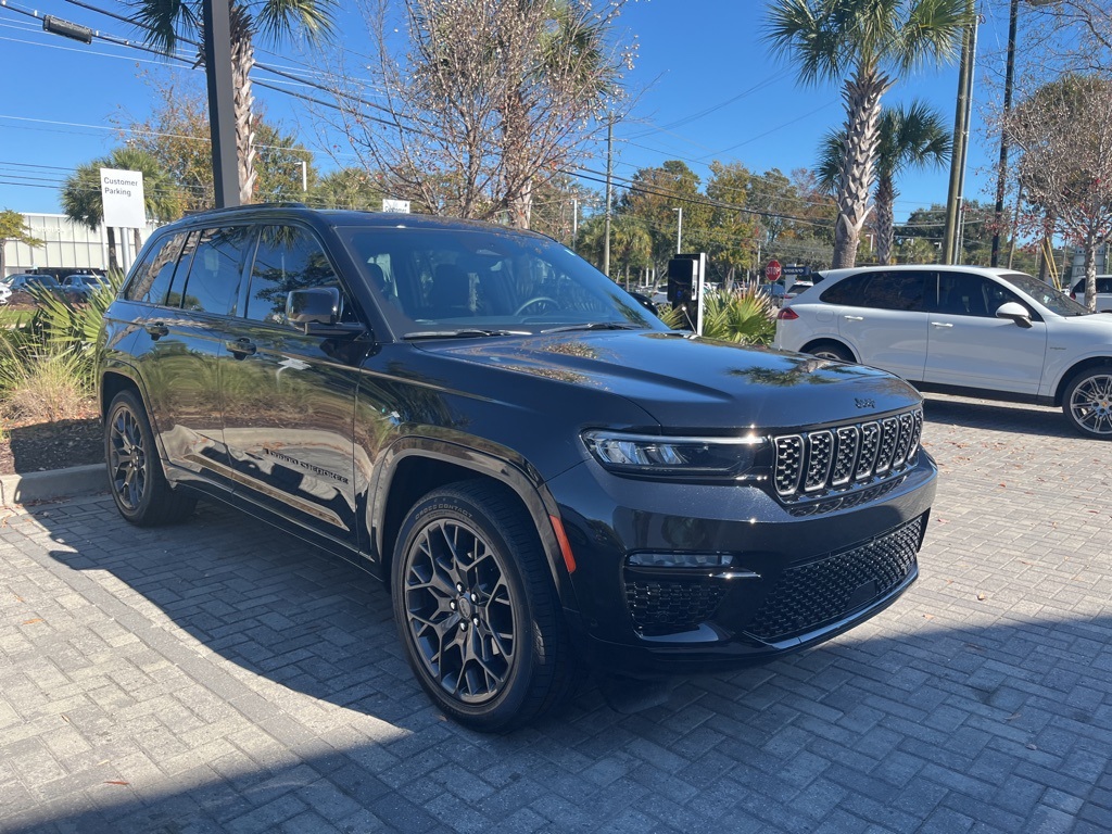 2025 Jeep Grand Cherokee Summit Reserve photo 3
