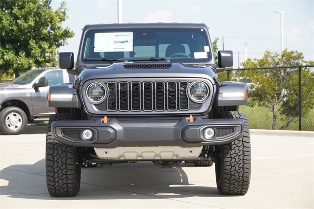 2025 Jeep Gladiator Mojave photo 2