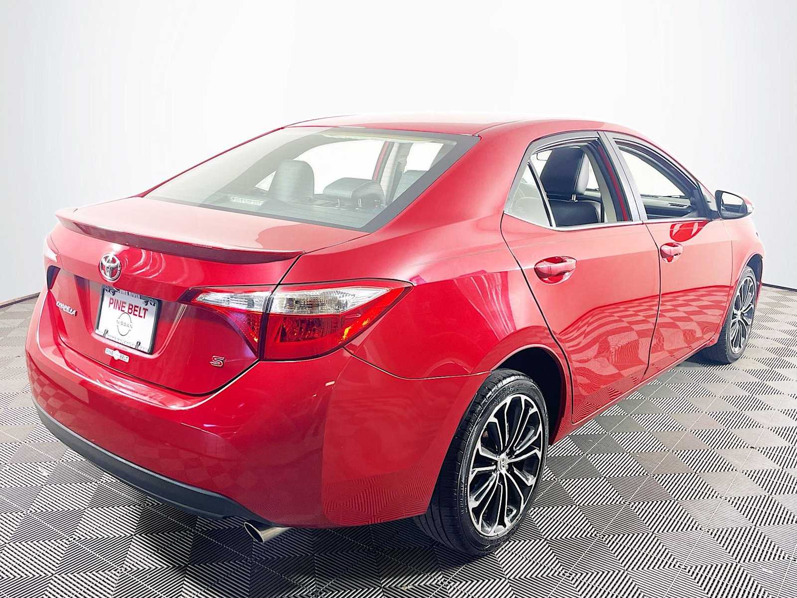 2015 Toyota Corolla Plus photo 4