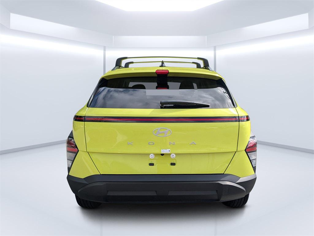 2025 Hyundai Kona SEL photo 4