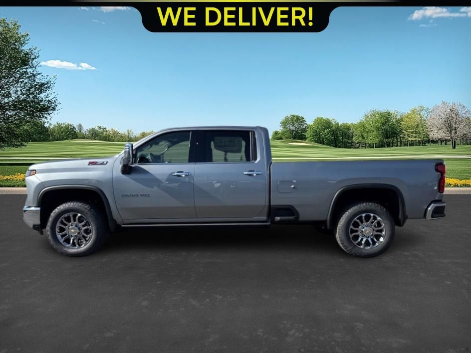 2026 Chevrolet Silverado 3500HD LTZ photo 2
