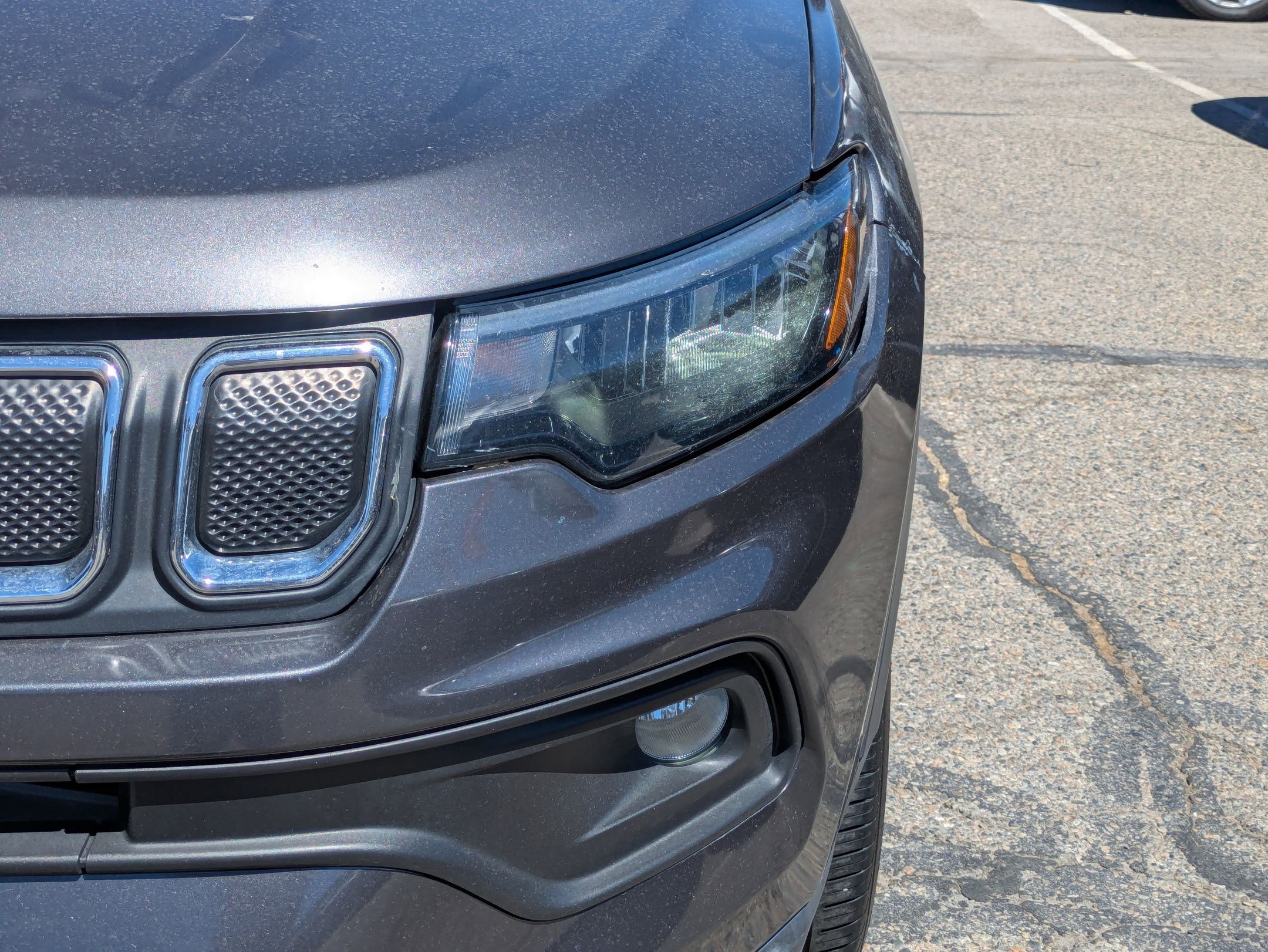 2022 Jeep Compass Latitude Lux photo 9