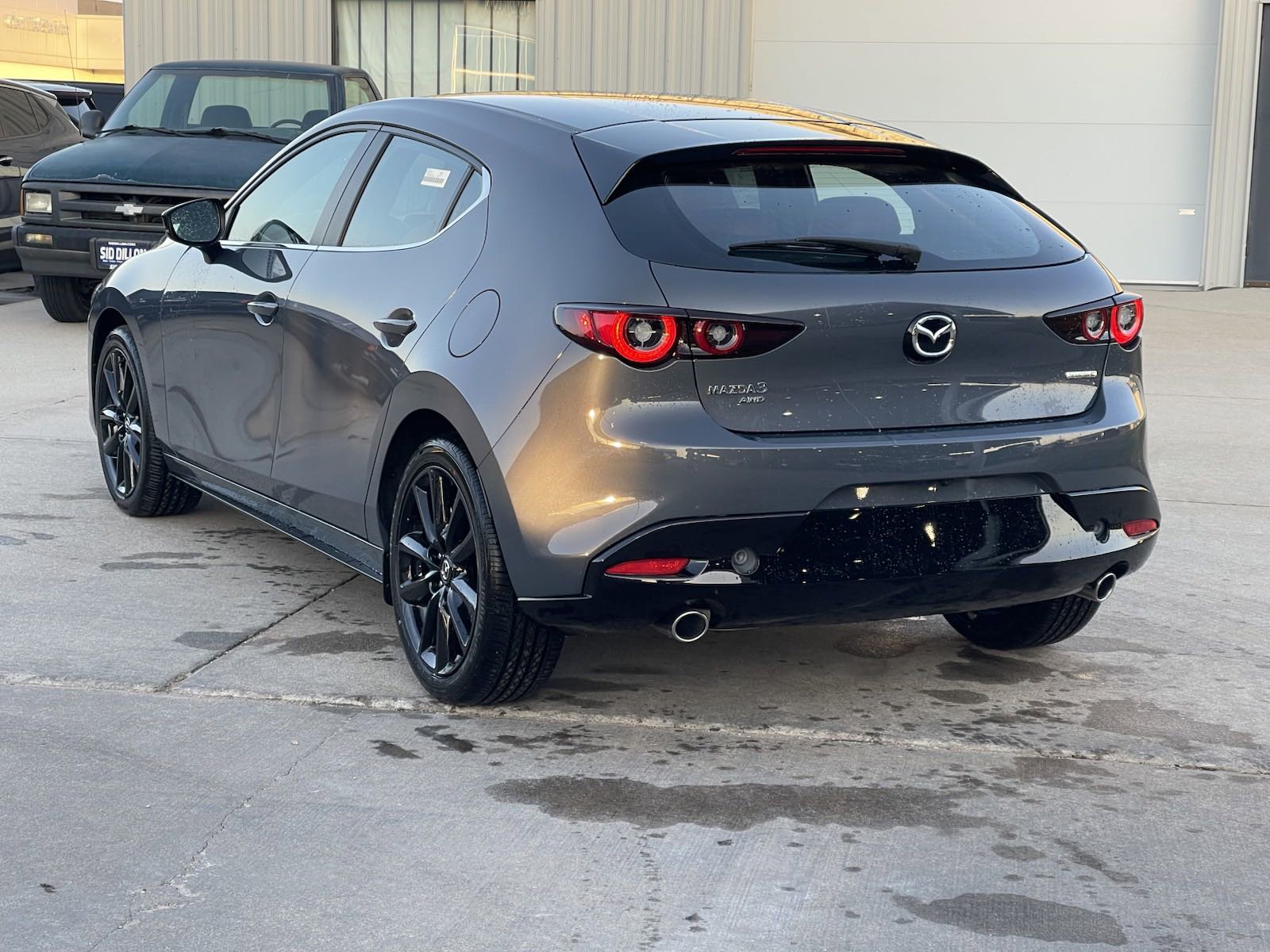 2025 Mazda Mazda3 2.5 s Carbon photo 15
