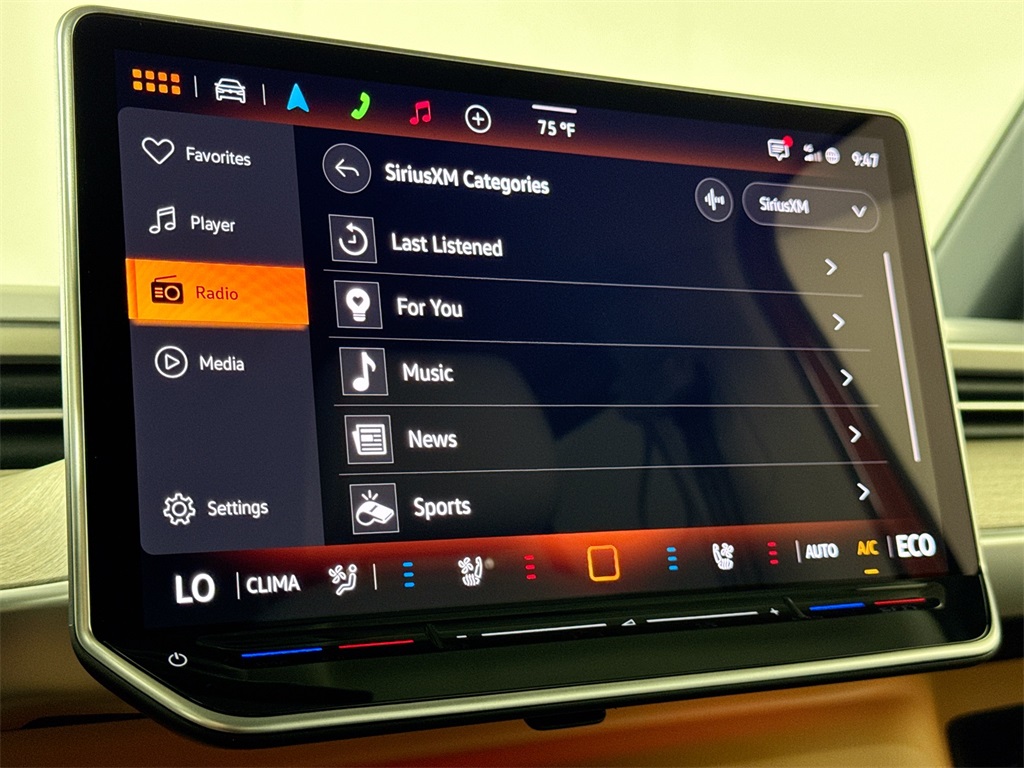 2025 Volkswagen ID. Buzz Pro Plus photo 30