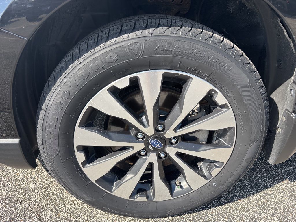 2017 Subaru Outback 3.6R Limited photo 13