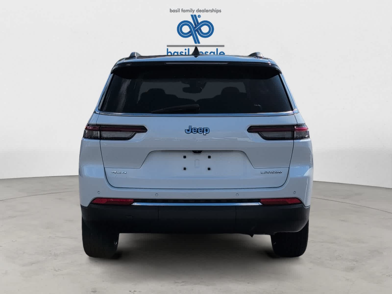 2024 Jeep Grand Cherokee Laredo photo 4