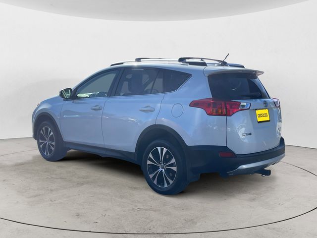 2015 Toyota RAV4 Limited photo 3