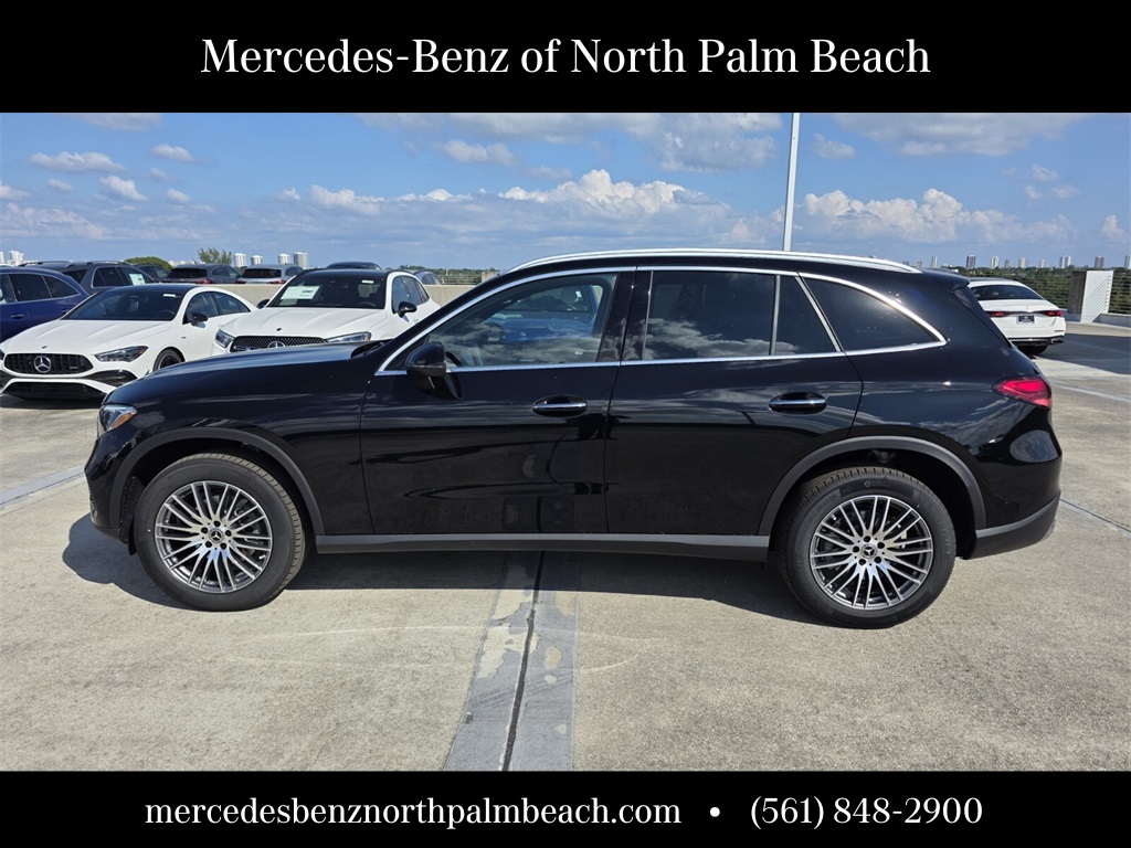 2026 Mercedes Benz GLC 300 photo 3