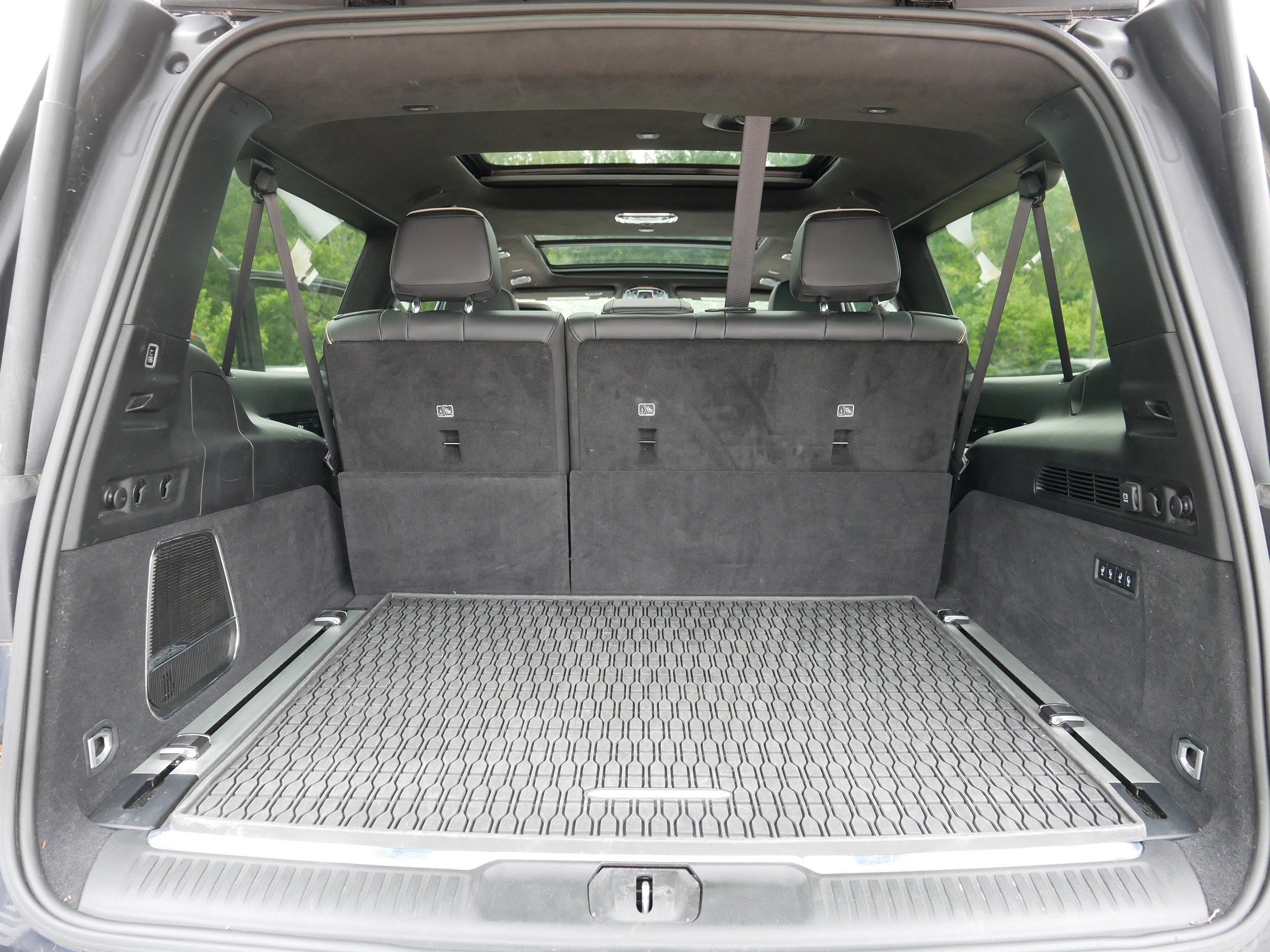 2024 Jeep Grand Wagoneer L III photo 18