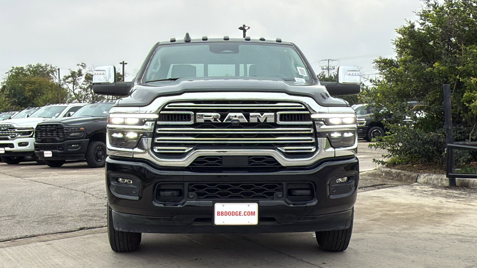 2025 Ram 3500 Laramie photo 2