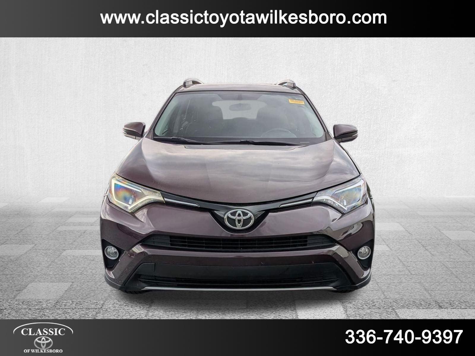 2016 Toyota RAV4 XLE photo 2
