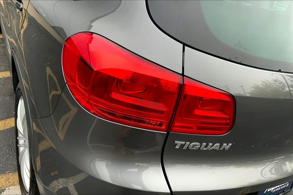 2014 Volkswagen Tiguan SE photo 30
