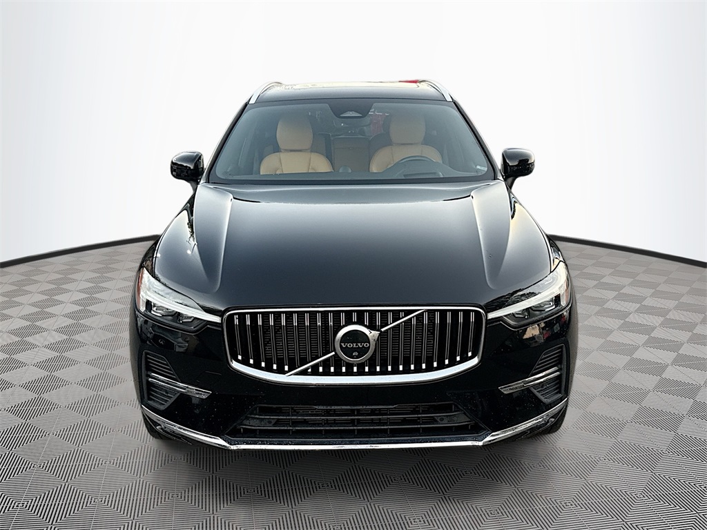 2022 Volvo XC60 Inscription photo 2