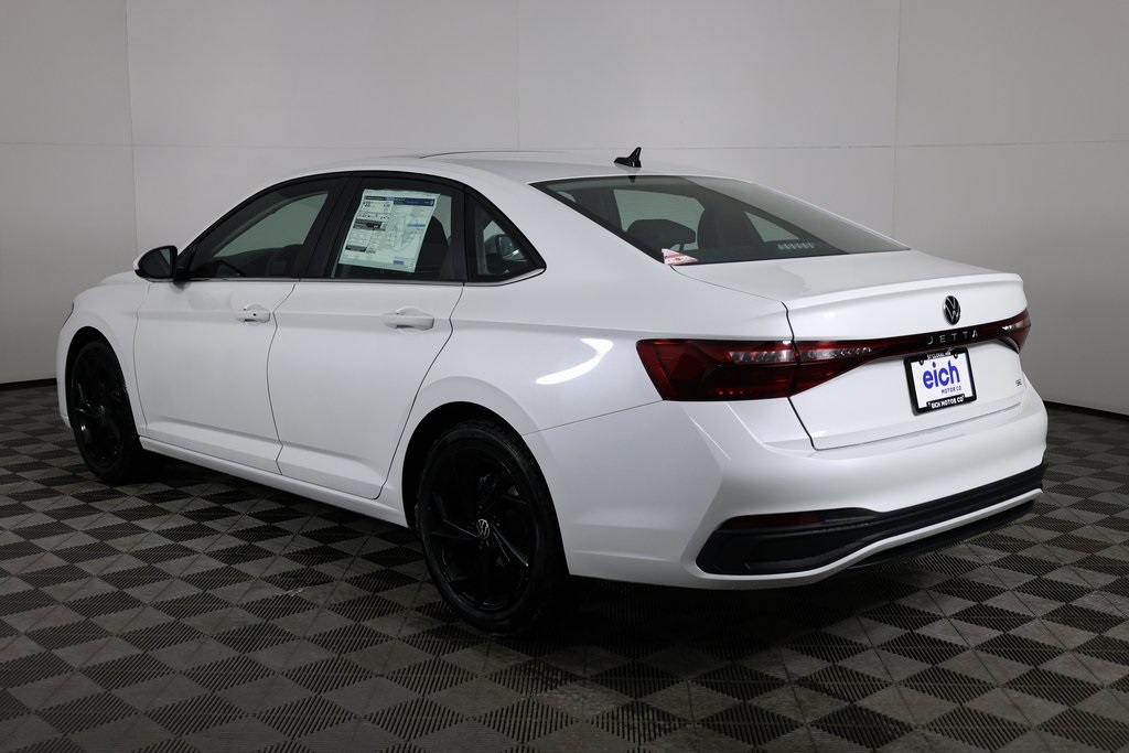 2025 Volkswagen Jetta 1.5T SE photo 4
