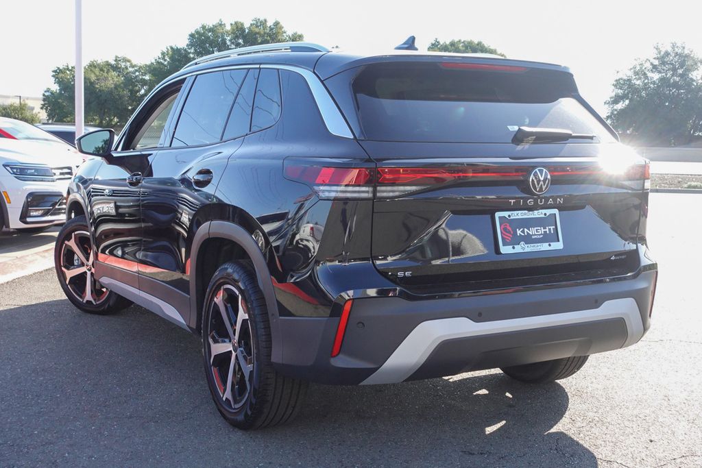 2025 Volkswagen Tiguan SE photo 5