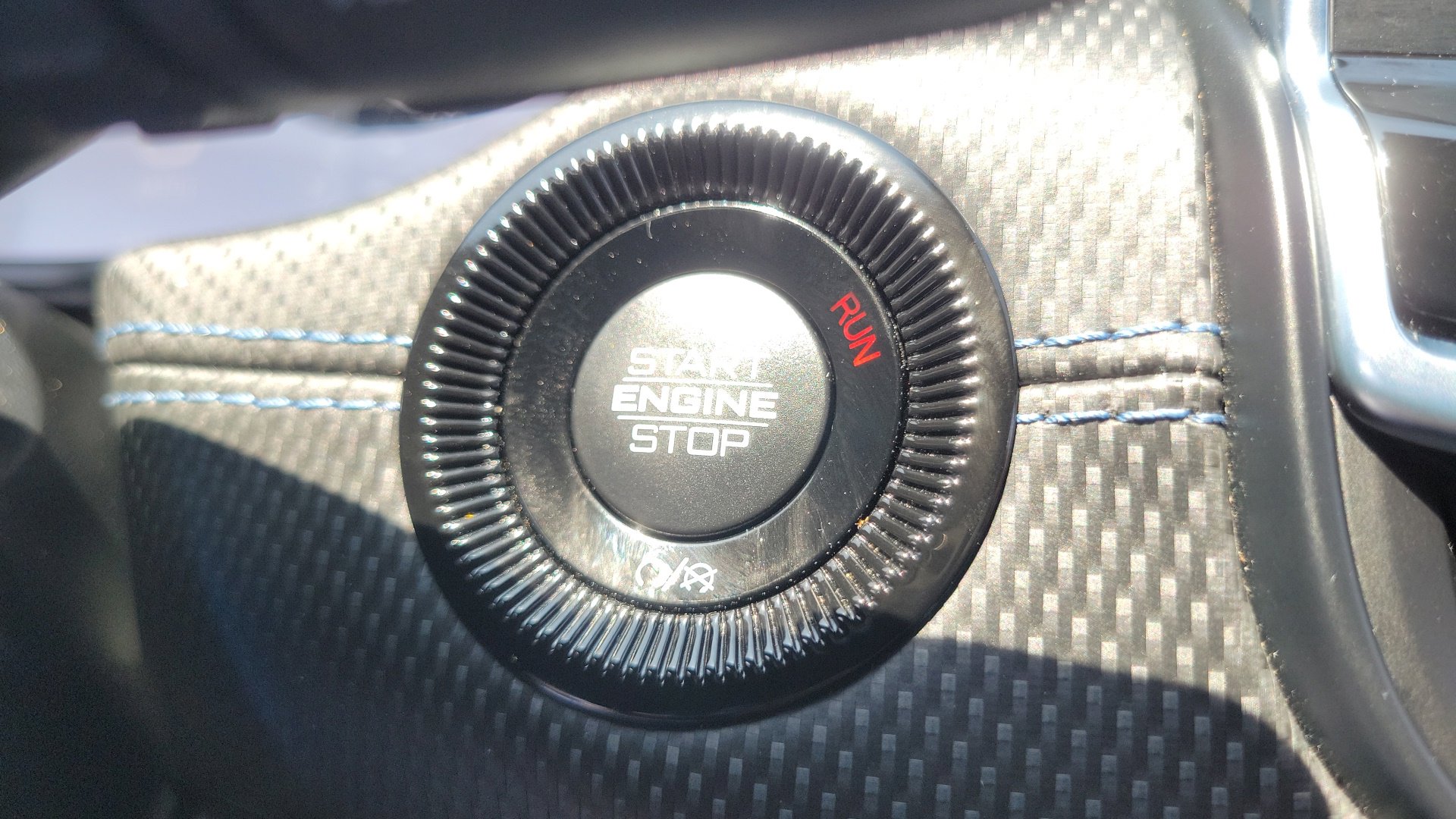 Used 2025 Bright White Clearcoat Jeep Latitude image 24