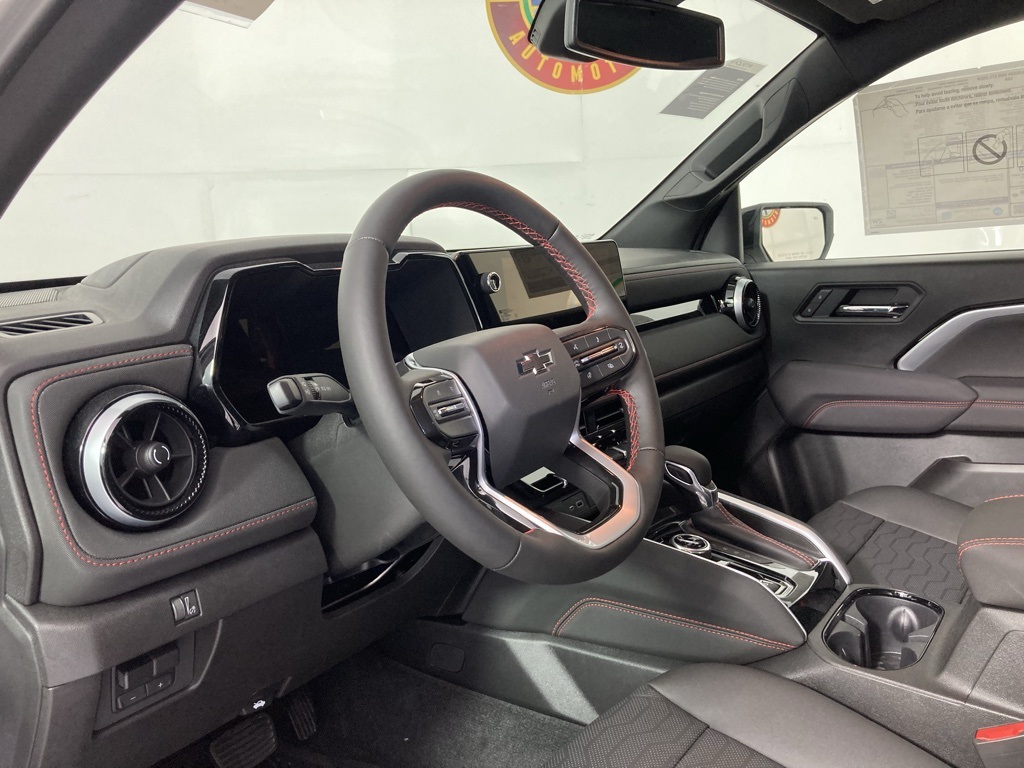 2026 Chevrolet Colorado Z71 photo 9