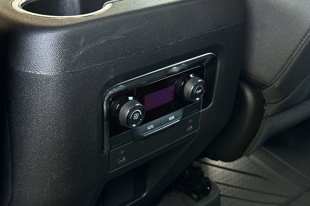 2025 Chevrolet Tahoe LS photo 14