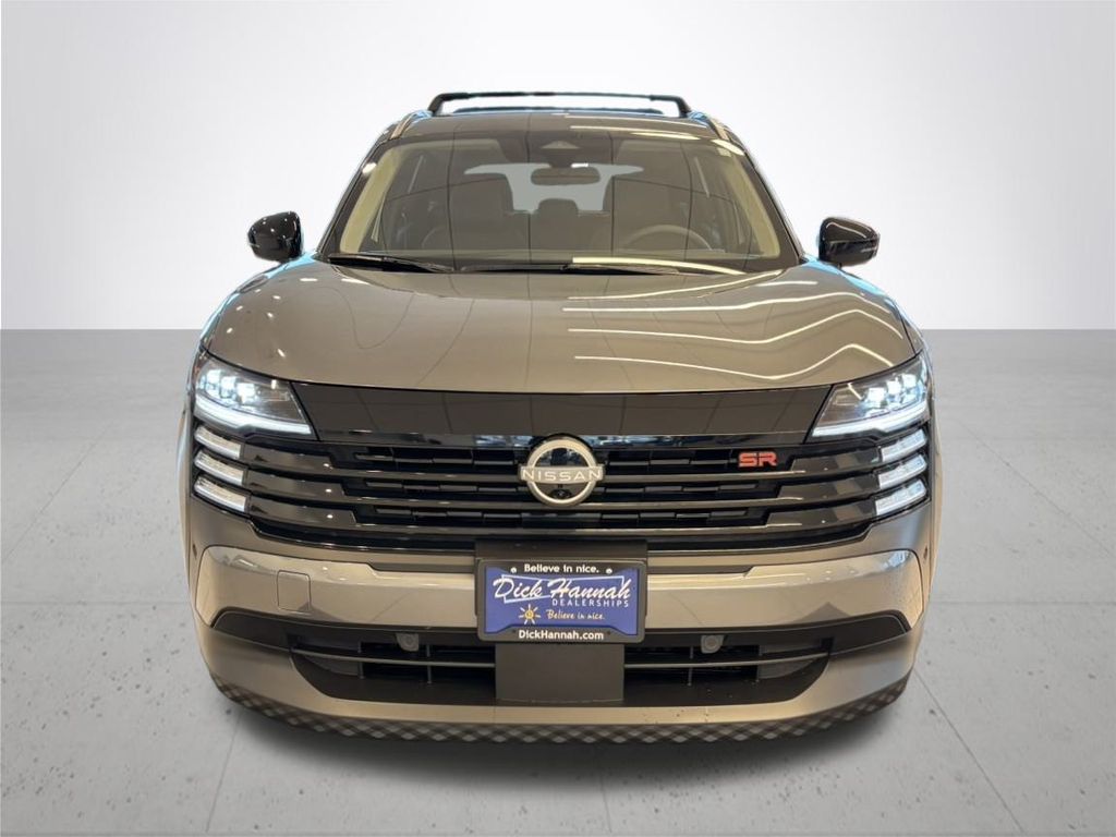 2026 Nissan Kicks SR photo 2