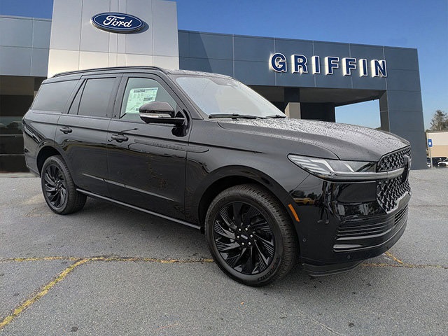 2025 Lincoln Navigator Reserve's photo