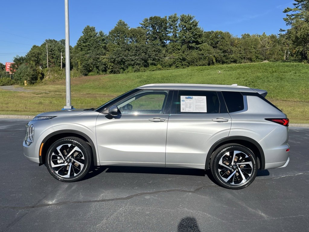 2022 Mitsubishi Outlander SEL GT photo 16