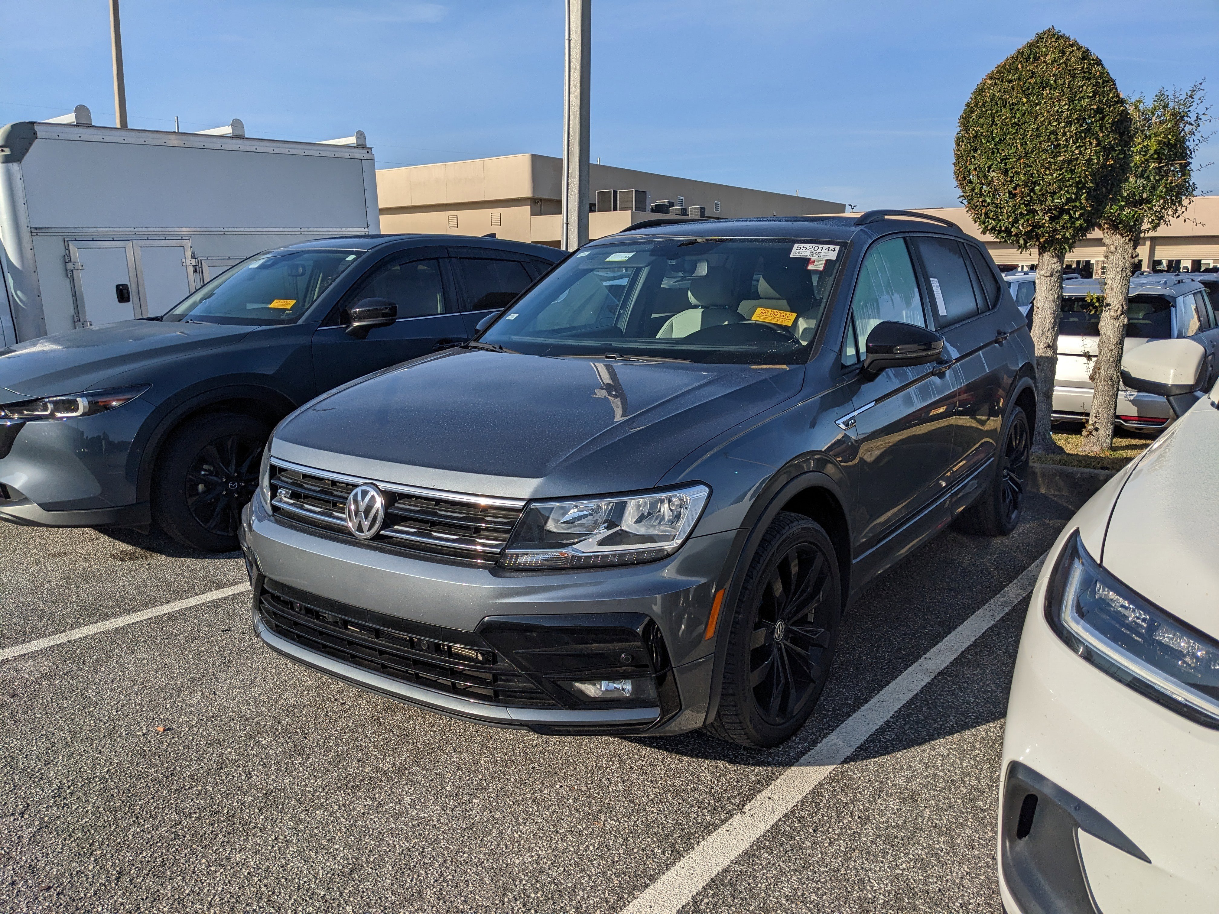 2020 Volkswagen Tiguan SE R-LINE BLACK
