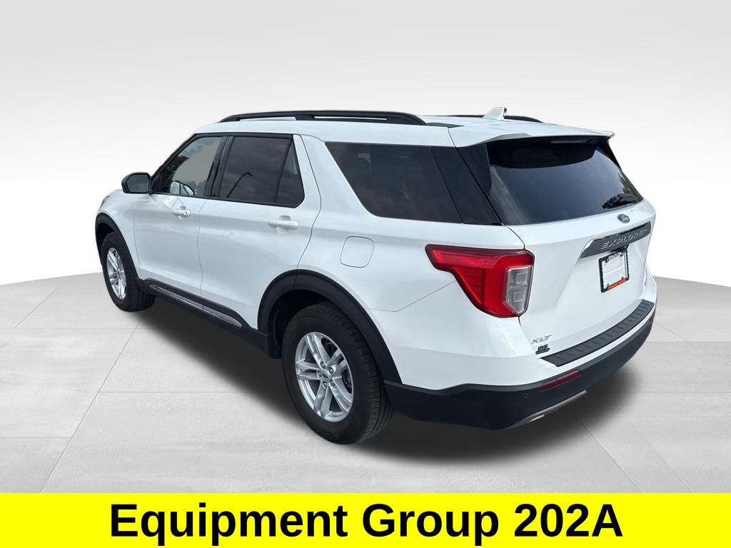 2022 Ford Explorer XLT photo 3