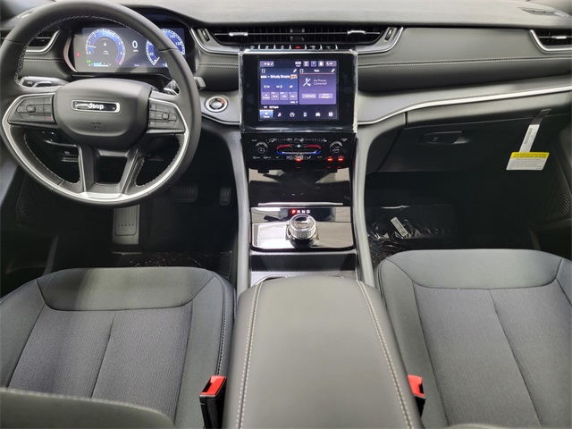 2025 Jeep Grand Cherokee Laredo X photo 17