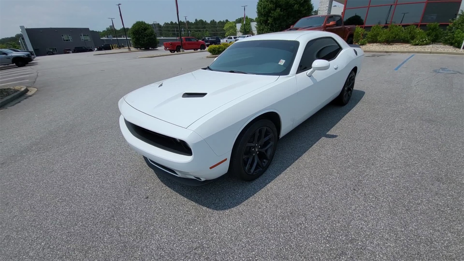 2020 Dodge Challenger SXT photo 2