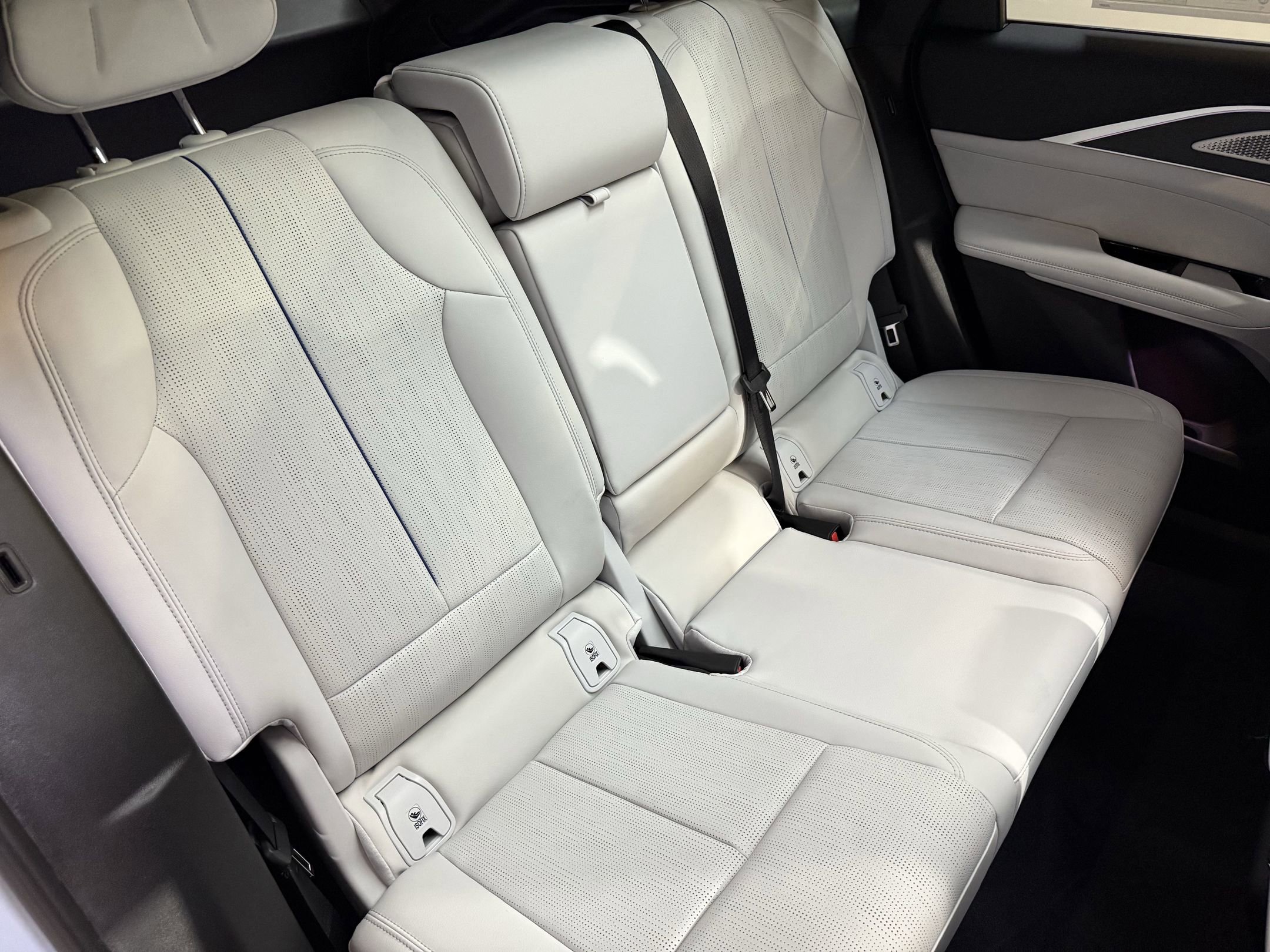 2025 Cadillac Lyriq Sport photo 44