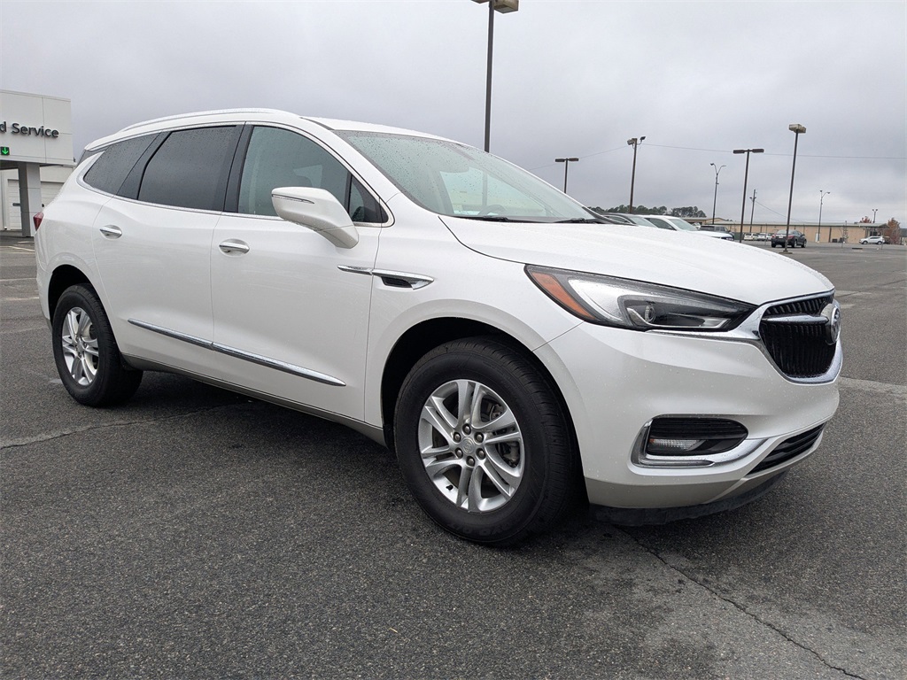 2021 Buick Enclave Essence's photo