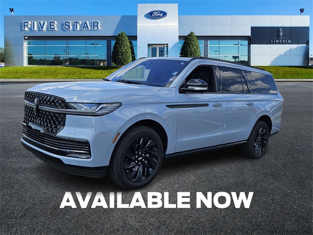 2025 Lincoln Navigator L Reserve photo 3