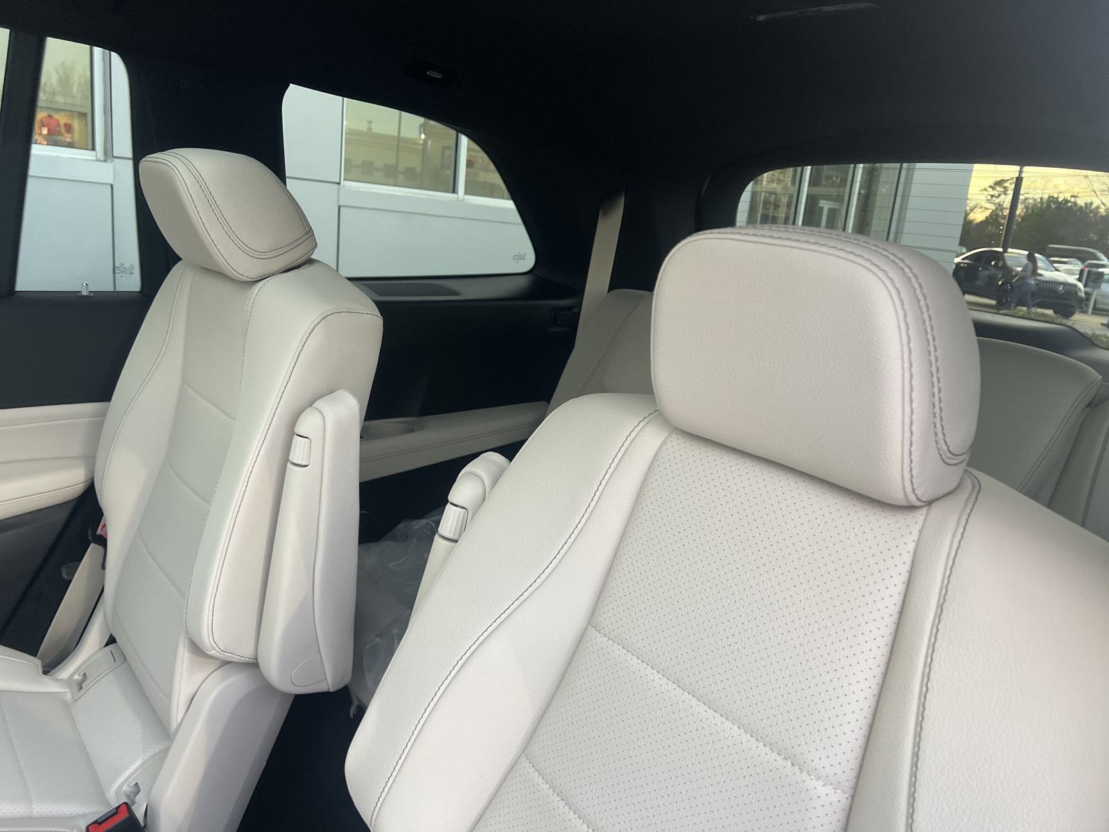 2025 Mercedes Benz GLS 450 4MATIC photo 18