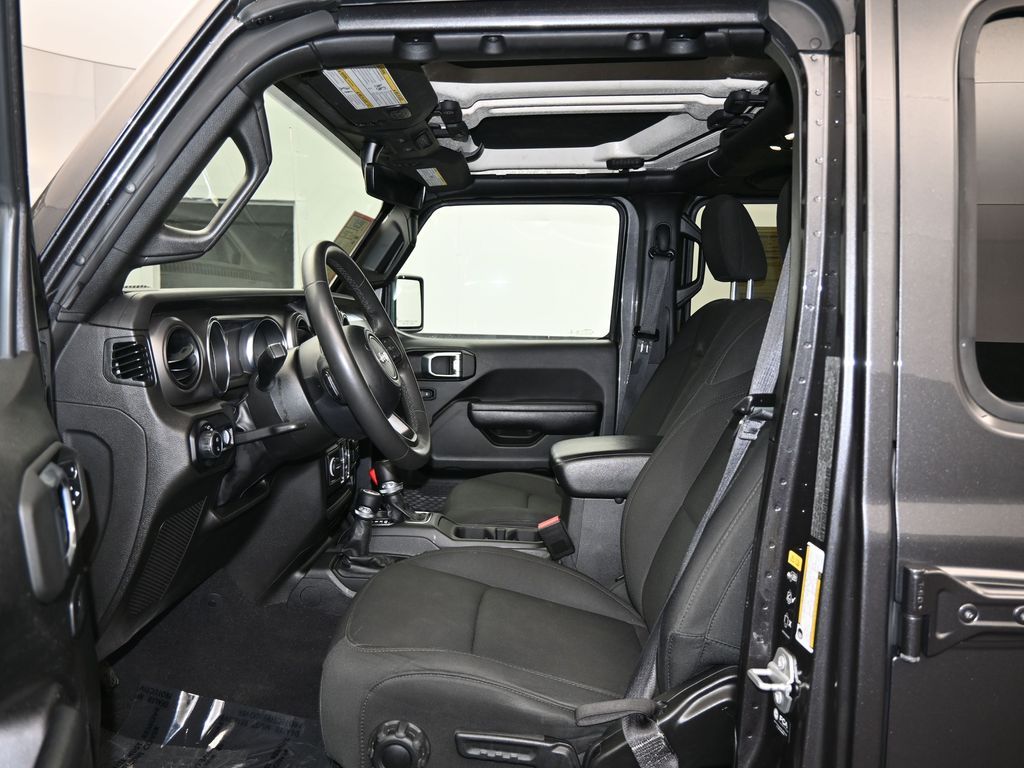 2023 Jeep Gladiator Sport photo 10