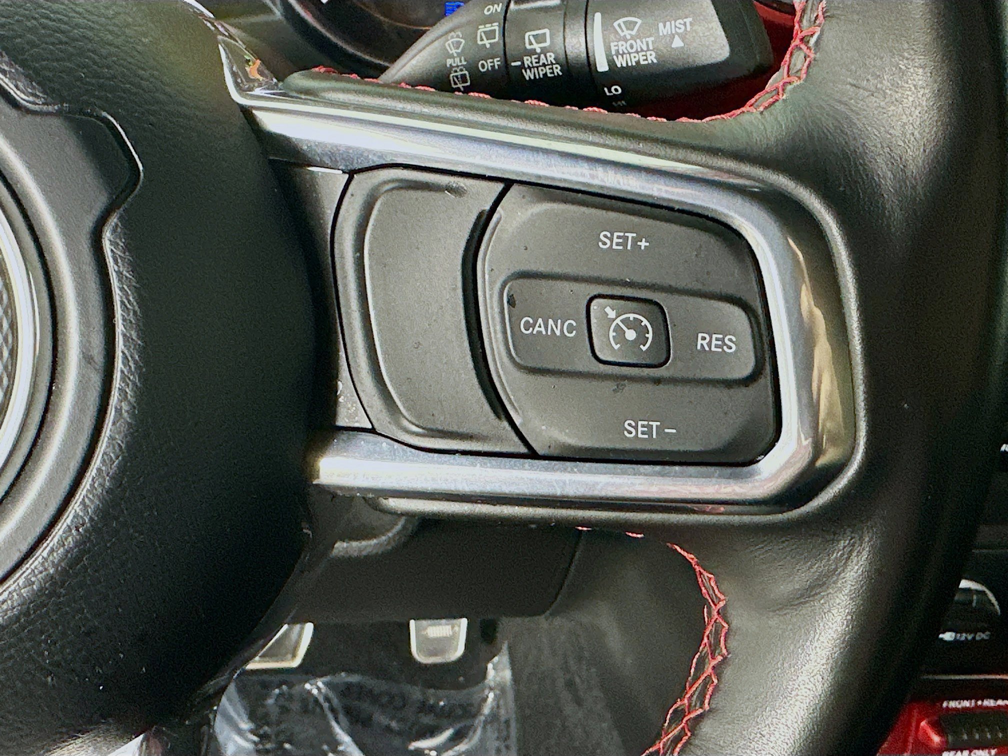 2023 Jeep Wrangler Rubicon photo 13