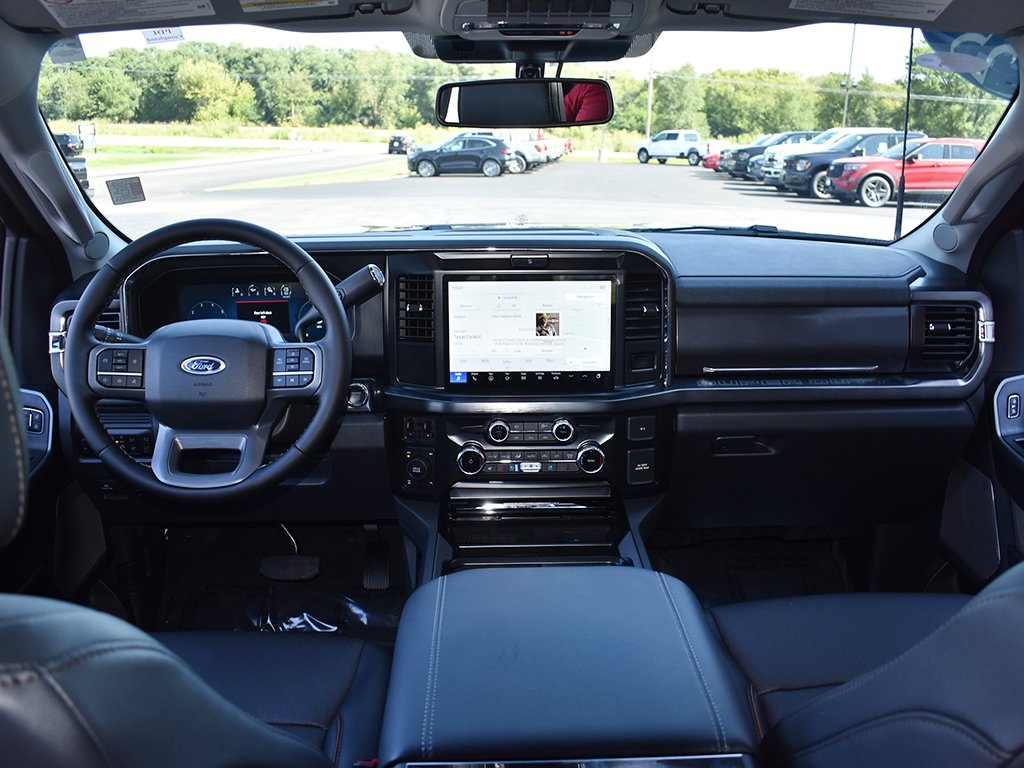 2026 Ford F-350 Lariat photo 4