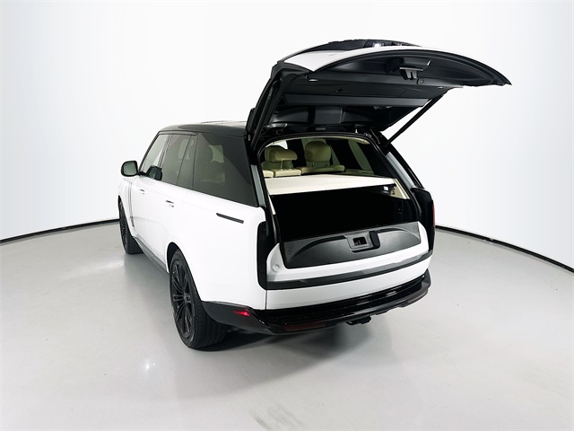 2025 Land Rover Range Rover SE photo 26