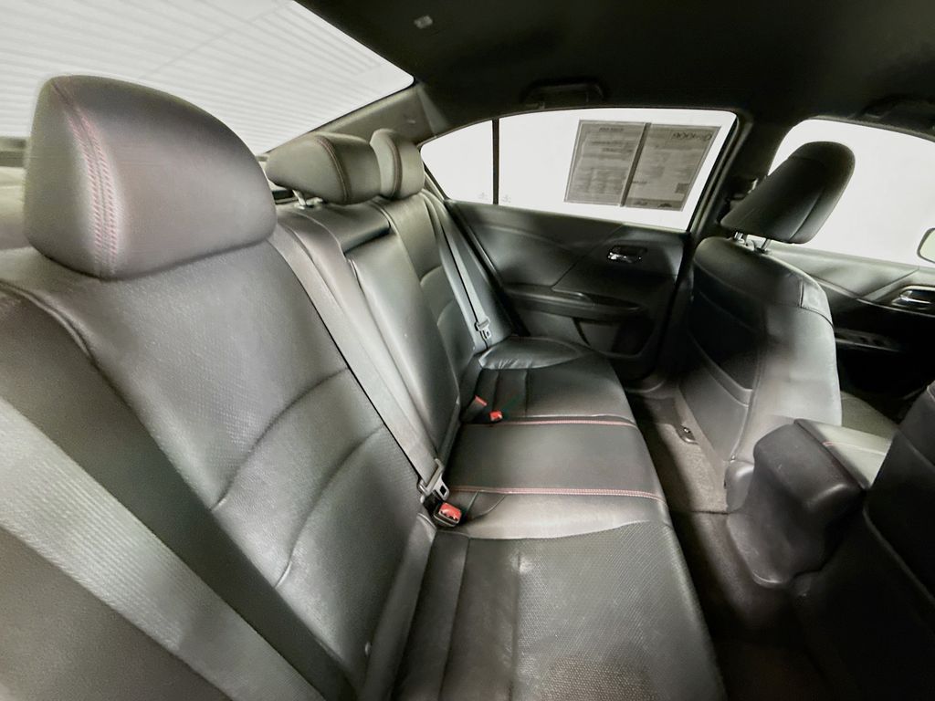 2017 Honda Accord Sport SE photo 22