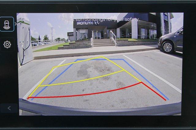 New 2025 Black Hyundai SEL Convenience FWD image 23